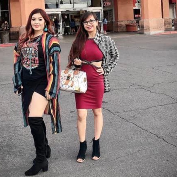 ⚜️ Windsor cut out dress ⚜️ - Picture 7 of 7